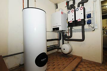 Gasheizung im Keller eines Wohnhauses